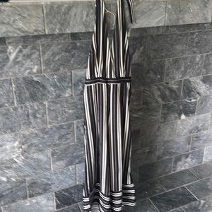 Black and white jumper cropped leg size small.